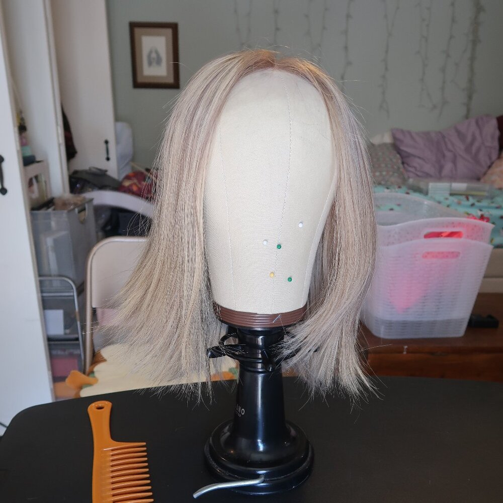 LeBeauty Human Hair Wig - Unrooted Blonde - Picture 5 of 16